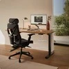 Elektrinis reguliuojamo aukščio stalas Desktronic HomePro Riešutmedžio masyvas/Juodas, 140x70cm, Dvigubas motoras, USB ir USB-C įkrovimo lizdai