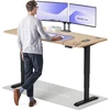 Desktronic HomePro stalas su žmogumi ir dviem monitoriais
