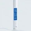 Dimeriuojama LED stalinė lempa su ekranu 7W 490Lm 3000/4000/5500K, VIDEX VLE-TF05W | RIO, baltas – Integruotas informacinis ekranas su laikrodžiu ir termometru
