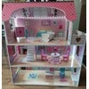 Doll House Medinis lėlių namas, 3 aukštų, su LED apšvietimu ir baldų komplektu
