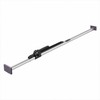 Reketinis krovinio laikiklis pikapui, reguliuojamas nuo 1499 mm iki 1854 mm, tvirtas plieno stabilizatorius su neslystančiomis kojelėmis, teleskopinis krovinių fiksavimo strypas, krovinių tvirtinimo įranga