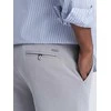 Vyriški SLIM FIT struktūrinio megztinio šortai – šviesiai pilki V4 OM-SRCS-0126