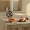 Sumuštinių keptuvas Bestron mini vaflinė 550 W su nepridegančia danga, retro stiliaus, AMW500PE