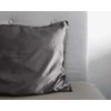 Dirbtinio šilko pagalvės užvalkalas Sleeptime Beauty Skin Care antracito spalvos 60×70 cm