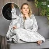 Megztinis pledas NOXNOX® Hoodie Blanket – šiltas džemperis antklodė Stars
