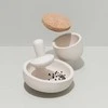 BergHOFF 11 cm grūstuvas su dangteliu - natūralus malimo įrankis su kamštiniu dangteliu aromatų ir skonių išlaikymui