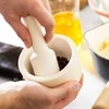 BergHOFF 11 cm grūstuvas su dangteliu - natūralus malimo įrankis su kamštiniu dangteliu aromatų ir skonių išlaikymui