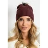 Bordo spalvos kepurė