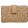 Camelowy portfel damski Michael Kors 35S6GTVF8B su brelokiem