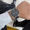 „Emporio Armani AR11360“ vyriškas nardymo stiliaus sidabrinis ir juodas laikrodis