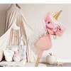Hobby Horse vienaragis ant lazdos rožinis su balta karčiene ir auksiniu ragu