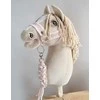 Super Hobby Horse Hobio žirgo kantaras su baltais pūkais ir pavadžiu (balta/rožinė)