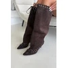 Ilgaauliai batai virš kelių su smailėjančia nosele Step in style