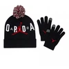 Jaunimo rinkinys Žieminė kepurė + Pirštinės Air Jordan Essential Pom Beanie Set Juoda - 9A0869-023