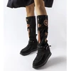Juodi boho stiliaus batai
