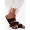 Juodos basutės su reguliuojamomis sagtimis Step in style