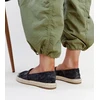 juodos blizgios espadrilės