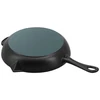 Ketaus keptuvė su metaline rankena STAUB 40510-617-0, 26 cm, juoda