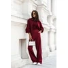 Kostiumas bordo spalvos laisvalaikiui su plačiomis kelnėmis LaBalancia