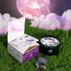 Hop Hare The Moon levandų kvapo žvakė su ametistu, medinė dagtis – 22 h
