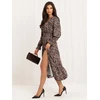 Leopardo rašto suknelė su V formos iškirpte ir raukiniu