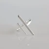 Minimalistinis šviesaus sidabro žiedas