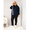 Moteriška Plus Size džemperio su gobtuvu su dekoratyvinėmis juostomis, tamsiai mėlynos spalvos