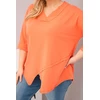 Moteriška Plus Size palaidinė su gilia V formos iškirpte ir asimetriniu apačios kraštu, persikų spalvos