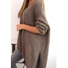 Moteriškas asimetriškas megztinis Plus Size su V formos iškirpte, kapučino spalvos