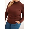 Moteriškas Plus Size megztinis su viskoze ir golfu, rudas