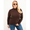 Moteriškas Plus Size viskozinis megztinis su golfu, tamsiai rudas