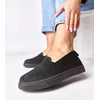 Moteriški slip-on sportbačiai su akutėmis juodi Gabrielle