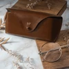 Kelioninis Solier Accessories Genuine leather spectacle case Solier SA37 camel