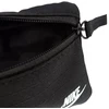 Nike Club maišelio tipo piniginė Juoda N1013421091