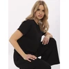 Juoda moteriška palaidinė – elegantiška ir patogi