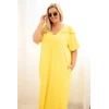PAVADINIMAS: Moteriška Plus Size medvilninė suknelė su raukiniais ties pečiais, geltona APRAŠYMAS: Geltona Plus Size suknelė su raukiniais ties pečiais Geltona moteriška Plus Size suknelė yra ilgesnio, laisvesnio kirpimo, su V formos iškirpte