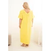 PAVADINIMAS: Moteriška Plus Size medvilninė suknelė su raukiniais ties pečiais, geltona APRAŠYMAS: Geltona Plus Size suknelė su raukiniais ties pečiais Geltona moteriška Plus Size suknelė yra ilgesnio, laisvesnio kirpimo, su V formos iškirpte