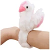 Lean Toys Pliušinis gulbės žaislas su apyranke, baltas