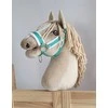Super Hobby Horse Reguliuojamas kantaras hobi arkliukui – mėtų spalvos su balta pūkine apdaila