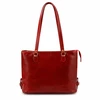 Odinė elegantiška shopper krepšys su kišenėmis Florence, talpus ir patogus nešti ant peties.