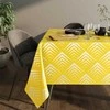 Staltiesė 140×300 cm su piramidžių raštu AH OXFORD