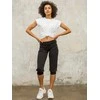 T baltos spalvos