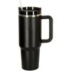 Termo puodelis su šiaudeliu ir rankenėle, 1200 ml talpos juodas termosas.