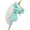 Vienaragis Hobby Horse su lazda mėtų spalvos su balta karčiais ir auksiniu ragu