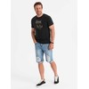 Vyriški šviesiai mėlyni džinsiniai šortai su plėšymais vasarai
