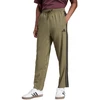 Vyriškos kelnės adidas Essentials Stanford su 3 dryželiais, atvirais kraštais, alyvuogių spalvos JE6401
