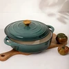 ANDREAS žalias plokščias ombre ketaus puodas, 28cm 2,5 l HOMLA