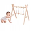 Baby Gym medinis lavinantis stovas + 4 pakabukai
