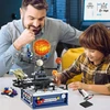 BLOKUOJA SAULĖS SISTEMĄ 757 ELEMENTAI LAIKOMOJI ŽAISLŲ PLANETOS MODELIS