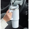 Altom Design Termopuodelis su šiaudeliais, nerūdijantis plienas, skirtas Altom automobiliui, 880ml Mėlyna